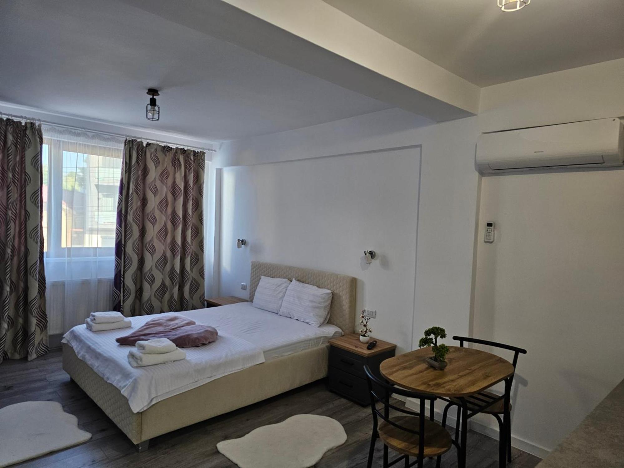 Didi Apartament Craiova Buitenkant foto