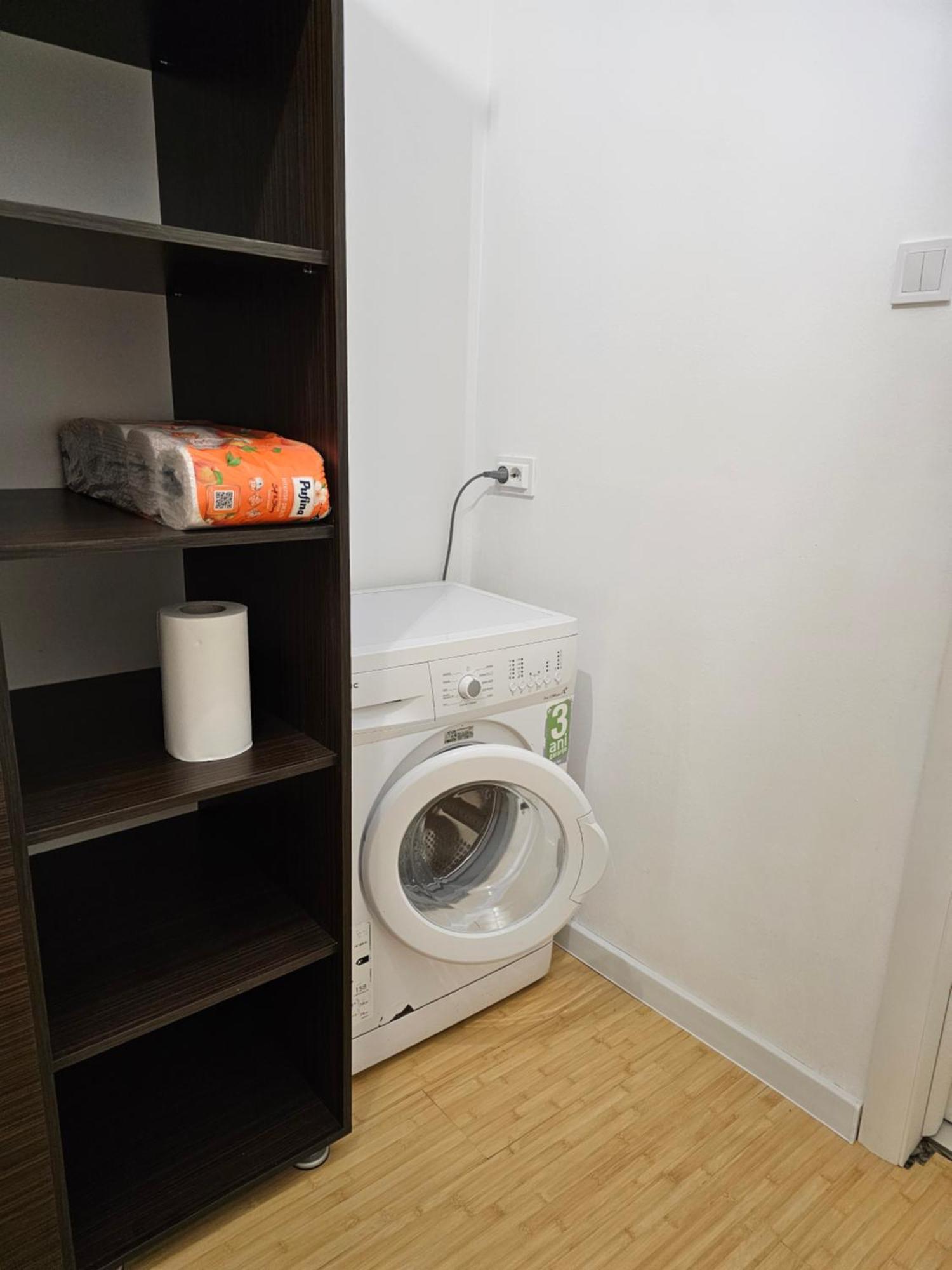 Didi Apartament Craiova Buitenkant foto