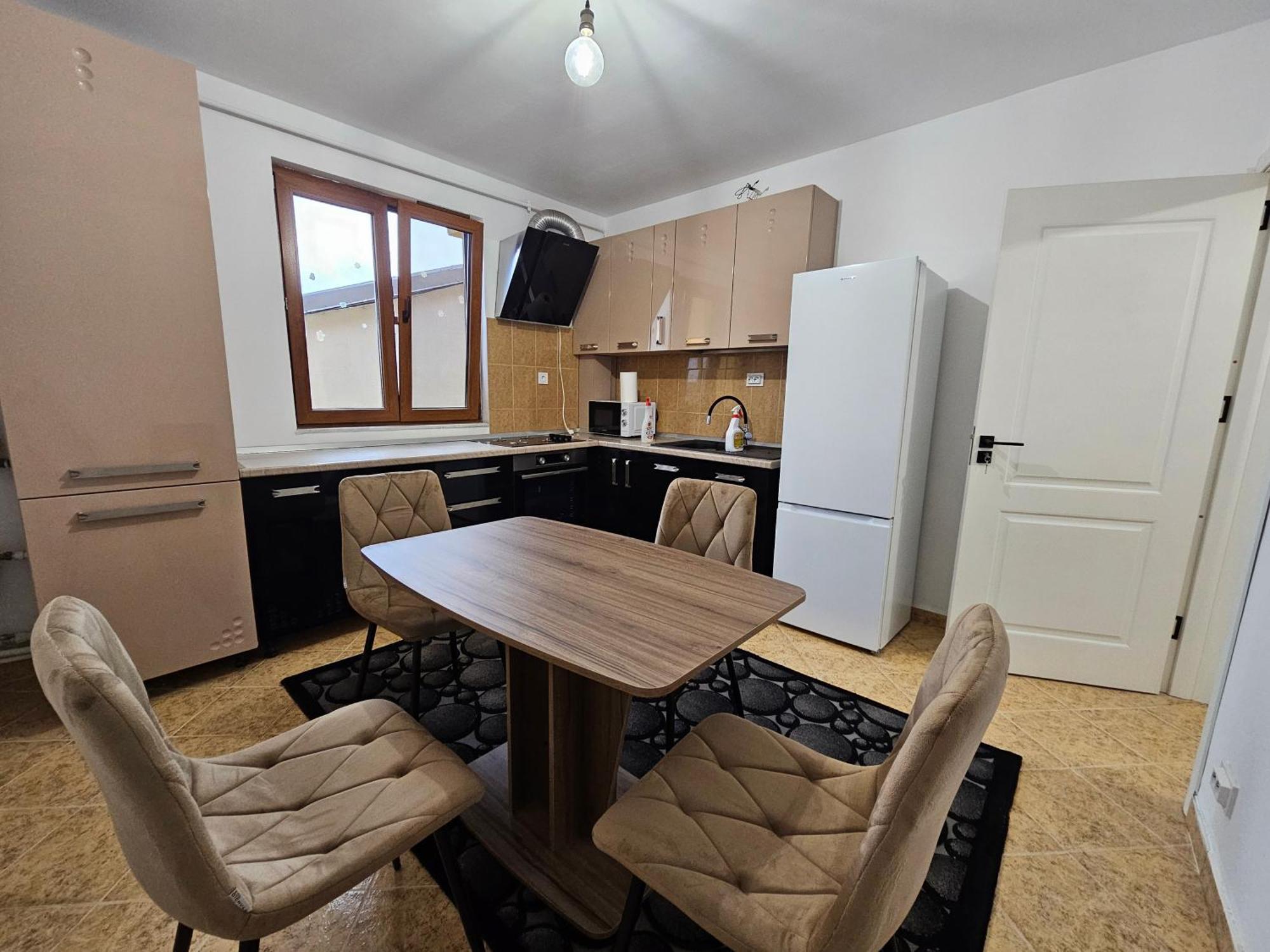 Didi Apartament Craiova Buitenkant foto